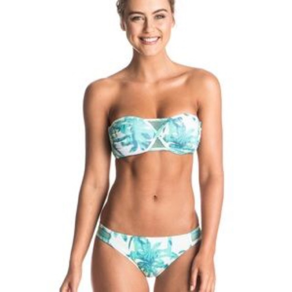 Roxy Bandeau Top(S) & Bikini Bottoms(M)